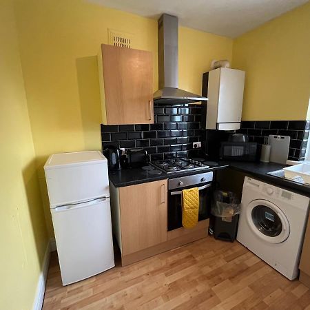 2 Bedroom Apartment, 5 Minutes From City Centre 뉴캐슬어폰타인 외부 사진