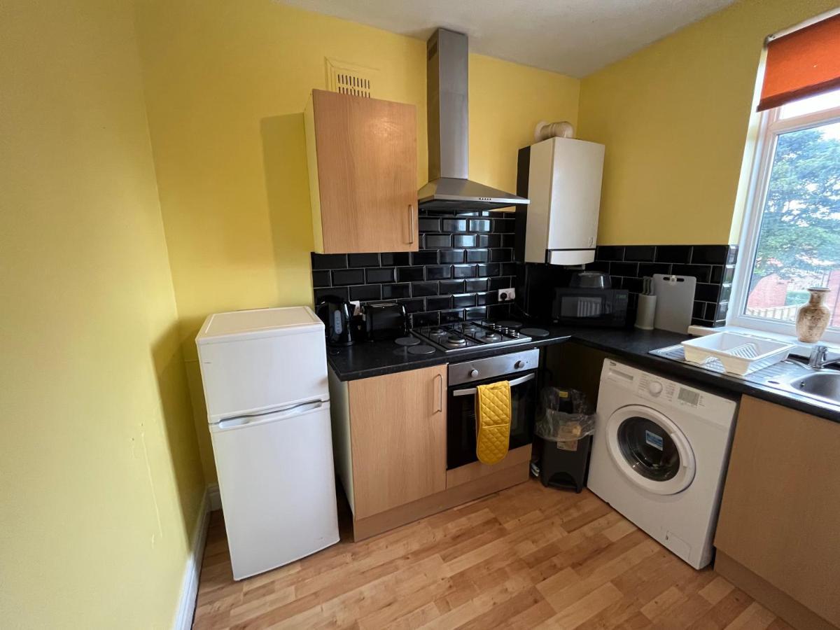 2 Bedroom Apartment, 5 Minutes From City Centre 뉴캐슬어폰타인 외부 사진